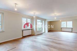 Provisionsfrei: Hochwertig sanierte 4-Zi-Wohnung mit Balkon, zentral gelegen in München-Schwabing