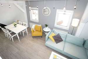 Helle 2,5 ZI-Galeriewohnung im Herzen Feuerbachs
