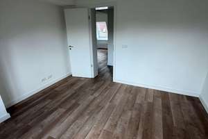 Moderne 2- Zimmer Dachgeschosswohnung nach DG-Ausbau *nur schriftl. Anfragen* – Iltisstrasse 5, 24143 Gaarden-Ost, Kiel – Vorschaubild 7