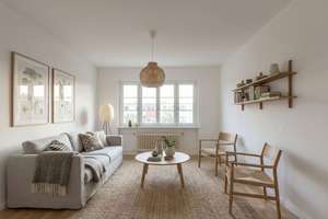 Eine 3,5 bzw 4 Zimmer Wohnung in gepflegter Altbau, saniert 2022, Schlafzimmern zum ruhigen Innenhof – Reichstrasse 30, 14055 Westend, Berlin – Vorschaubild 1