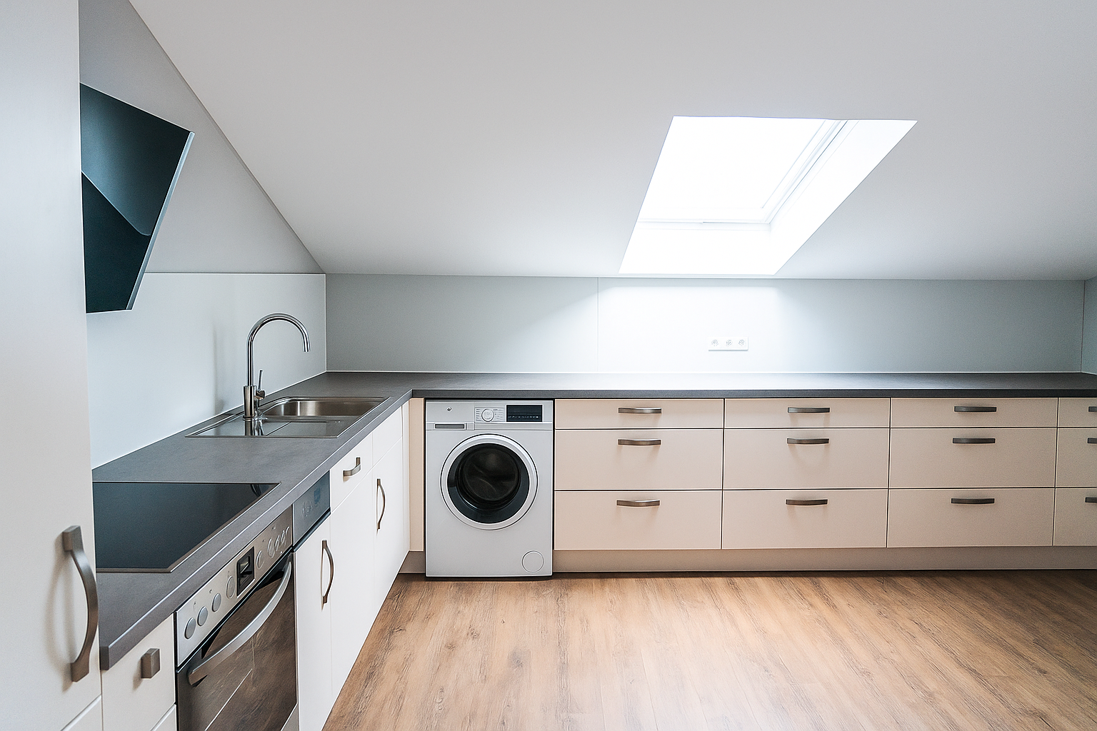 Immobilie in Keltern - großes Haus mit 3 Einheiten mit weitläufigem Grundstück und zahlreichen Nutzungsmöglichkeiten - Bild 5