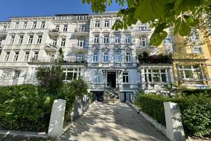 Altbau-Eleganz – Eigentumswohnung mit restauriertem Stuck in Adresslage von Harvestehude – Die vollständige Adresse der Immobilie erhältst du vom Anbieter., 20144 Harvestehude, Hamburg – Vorschaubild 2