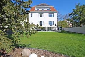 Exklusive Stadtvilla mit historischem Charme in begehrter Lage – Die vollständige Adresse der Immobilie erhältst du vom Anbieter., 12205 Lichterfelde, Berlin – Vorschaubild 1
