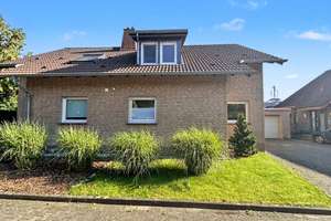 Exklusive Doppelhaushälfte in bester Lage von Paderborn-Elsen – Die vollständige Adresse der Immobilie erhältst du vom Anbieter., 33106 Elsen, Paderborn – Vorschaubild 17