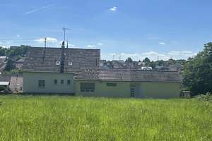 Massives Zweifamilienhaus in Hanglage mit großem Werkstattanbau und Ausblick – Staffelstraße 8, 74078 Biberach, Heilbronn – Vorschaubild 4