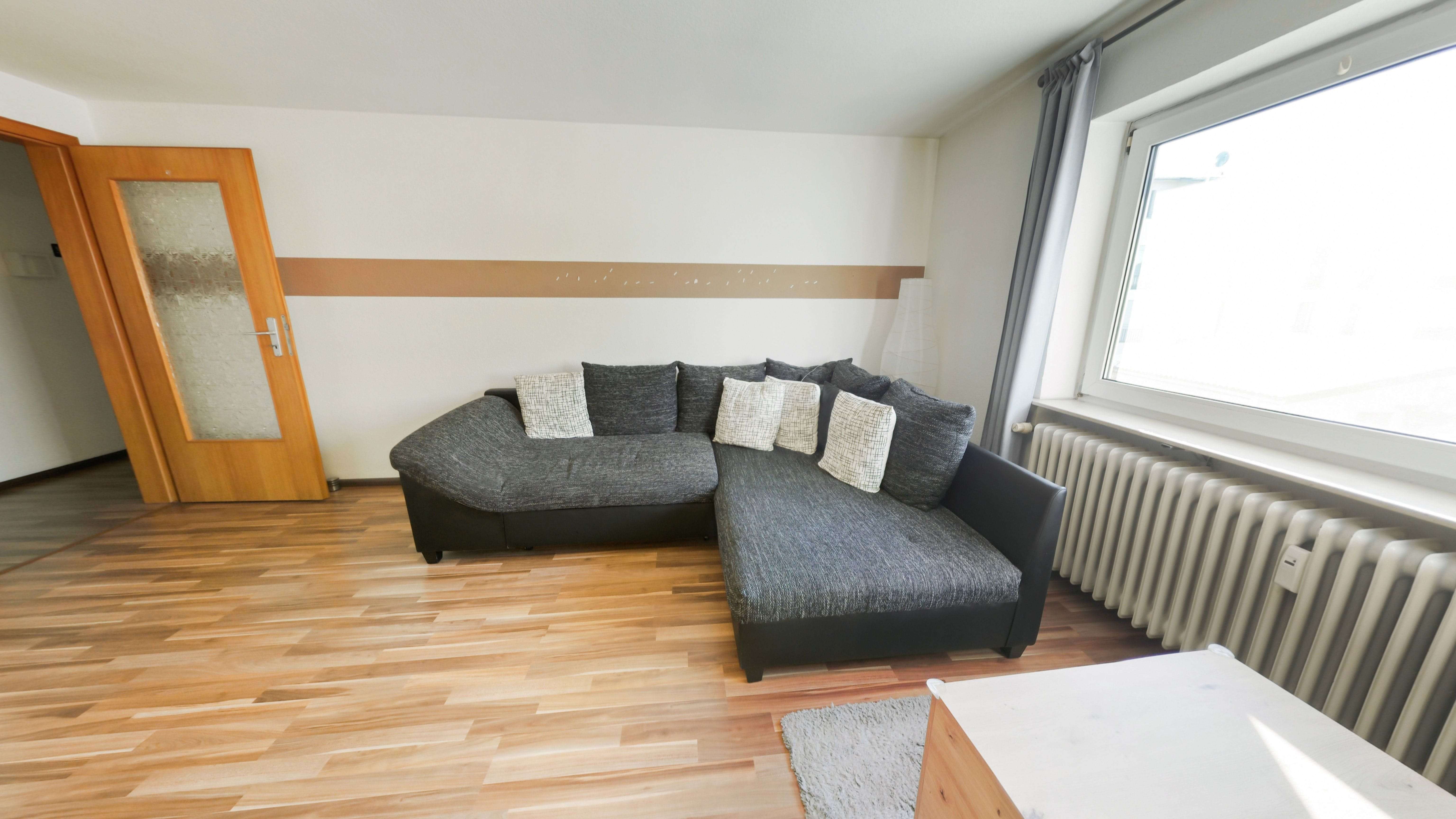 Immobilie in Sulzfeld - Zweifamilienhaus im Ortskern von Sulzfeld! - Bild 4