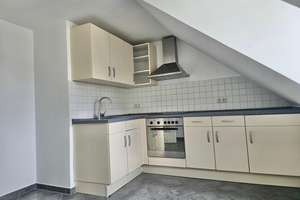 Dachgeschosswohnung am Kanal-Nymphenburg von seiner schönsten Seite – Die vollständige Adresse der Immobilie erhältst du vom Anbieter., 80639 Nymphenburg, München – Vorschaubild 2