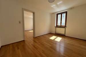 Ruhige 2-Zimmer-Erdgeschoss-Wohnung mit Einbauküche nähe Fischertor – Herrenhäuser 4, 86152 Georgs- und Kreuzviertel, Augsburg – Vorschaubild 5
