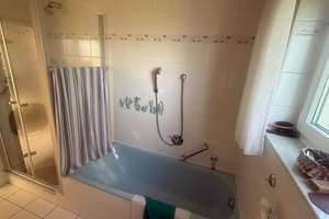 Sehr schönes Einfamilienhaus mit Schwimmbad und Sauna in Heilbronn – 74078 Frankenbach, Heilbronn – Vorschaubild 8