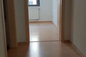***SCHÖNE WOHNUNG MIT SÜD/WEST-BALKON, GROSSE KÜCHE, BAD MIT WANNE/DUSCHE*** – Fritz-Matschke-Str. 5, 9113 Schloßchemnitz, Chemnitz – Vorschaubild 9