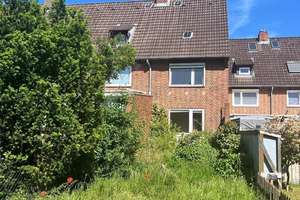 Reihenendhaus mit großem Entwicklungspotenzial für Handwerker und Sanierungsprofis
