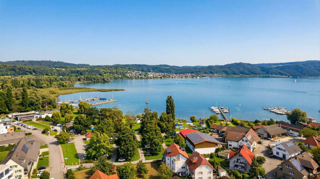Immobilie in Bodman-Ludwigshafen - Ihr Rückzugsort am Bodensee - sonnige Terrasse & großes Potenzial - Bild 1