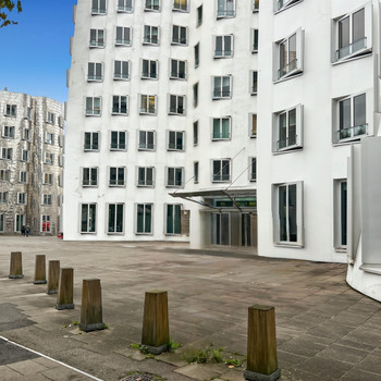 Privater Büroraum für 3 Person in Regus Neuer Zollhof