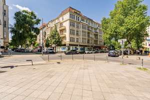 Sonnenbalkon trifft Kudamm-Blick - Hochwertig modernisierte 4 Zimmerwohnung ! – Sybelstraße 56, 10629 Charlottenburg, Berlin – Vorschaubild 35