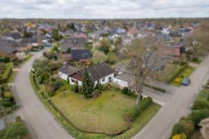 Oldenburg - Ofenerdiek | Einfamilienhaus auf großem Eckgrundstück! – Die vollständige Adresse der Immobilie erhältst du vom Anbieter., 26125 Ofenerdiek, Oldenburg (Oldenburg) – Vorschaubild 2