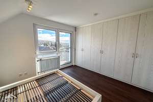 Helle, modernisierte 2,5 Zimmer- Maisonettewohnung mit EBK, Balkon und Loggia und Blick ins Grüne – Steinpilzweg 8, 70599 Schönberg, Stuttgart – Vorschaubild 15
