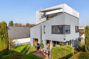 Großes, modernes, freistehendes Designerhaus in bester Lage von Ilvesheim – Die vollständige Adresse der Immobilie erhältst du vom Anbieter., 68549 Ilvesheim – Vorschaubild 1