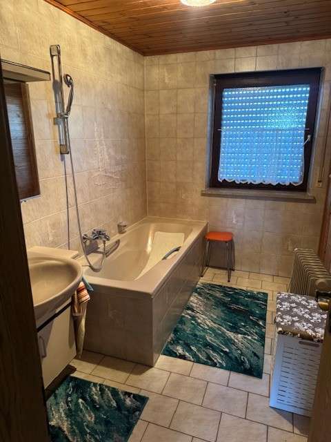 Immobilie in Freising - Brück Immobilien - Altstadt Nähe - Großzügiges, renovierungsbedürftiges REH auf ca. 430 m² Grund - Bild 1