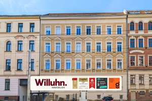 Denkmalschutz: Hochwertig saniertes MFH | Parkett, Balkone, Stellplätze, Einbauküchen