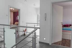 Neuwertiges, freistehendes Einfamilienhaus mit Anbau, zeitlose & stilvolle Ausstattung und Garten – Kaiserslautern (Kreis) – Vorschaubild 28
