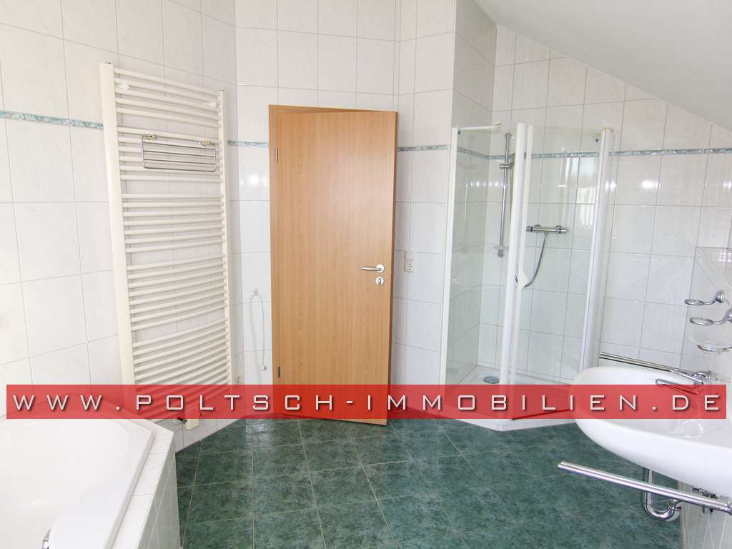 Immobilie in Bad Köstritz - Doppelhaushälfte mit Terrasse und Keller in ruhiger Lage von Bad Köstritz, BJ 2002 - Bild 4