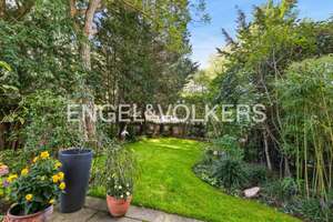 3-Zimmer-Wohnung mit großzügigem Außenbereich und Tiefgaragenstellplatz in Lindenthal