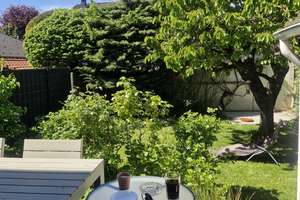 Familienfreundliches Doppelhaus in Niederkassel-Mondorf - Ihr neues Zuhause in bester Lage.