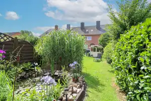Zögern Sie nicht: Gepflegtes Reihenmittelhaus mit Garten, Garage und Freistellplatz – Segeberg (Kreis) – Vorschaubild 2