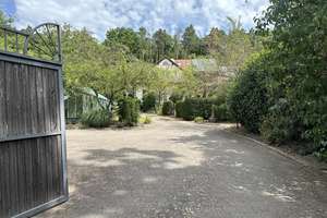 Exklusive Landhausvilla mit traumhaftem Garten – Die vollständige Adresse der Immobilie erhältst du vom Anbieter., 96129 Strullendorf – Vorschaubild 2
