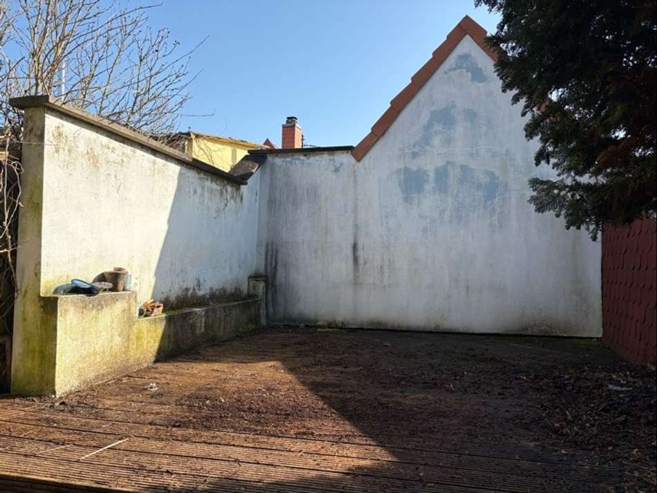 Terrasse hinter dem  Haus