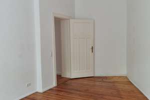 3-Zimmer-Altbauwohnung in Berlin-Steglitz unweit vom Breitenbachplatz mit neuem Bad provisionsfrei – Forststraße 29, 12163 Steglitz, Berlin – Vorschaubild 11