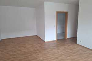 GEMÜTLICHE DACHGESCHOSSWOHNUNG MIT HERRLICHEM AUSBLICK ... – Bernsdorfer Straße 186c, 9126 Chemnitz – Vorschaubild 8