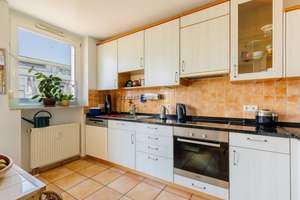 Attraktive, freiwerdende 3-Zimmer-Wohnung mit zwei herrlichen Balkonen & TG-Stellplatz im Rieselfeld – 79111 Rieselfeld, Freiburg im Breisgau – Vorschaubild 5