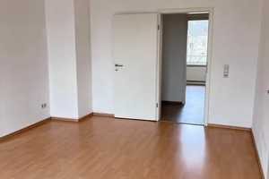 Schöne 90qm Wohnung 4-Zimmer Chemnitz Innenstadt (WG - Studenten) – Elisenstrasse 14, 9111 Chemnitz – Vorschaubild 9