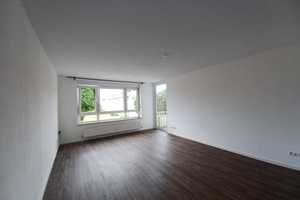 OG-Wohnung mit Balkon! – Stuttgart – Vorschaubild 1