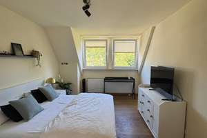 Schöne 1-Zimmer-DG-Wohnung in Essen-Rüttenscheid / Rosastraße 23 – ab 01.08.2026 – Rosastraße 23, 45130 Rüttenscheid, Essen – Vorschaubild 2