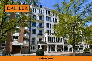 Viel Raum für Ihre Ideen - großzügiger Altbau in beliebter Wohnlage