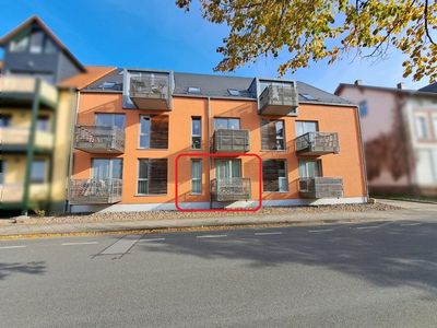 50 m bis zur Müritz! – wertig ausgestattete 2-Raumwohnung mit Südbalkon und Innenhofstellplatz