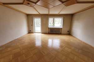 Großzügig im 2. OG, ruhig gelegen, mit West-Balkon – Augsburg – Vorschaubild 2