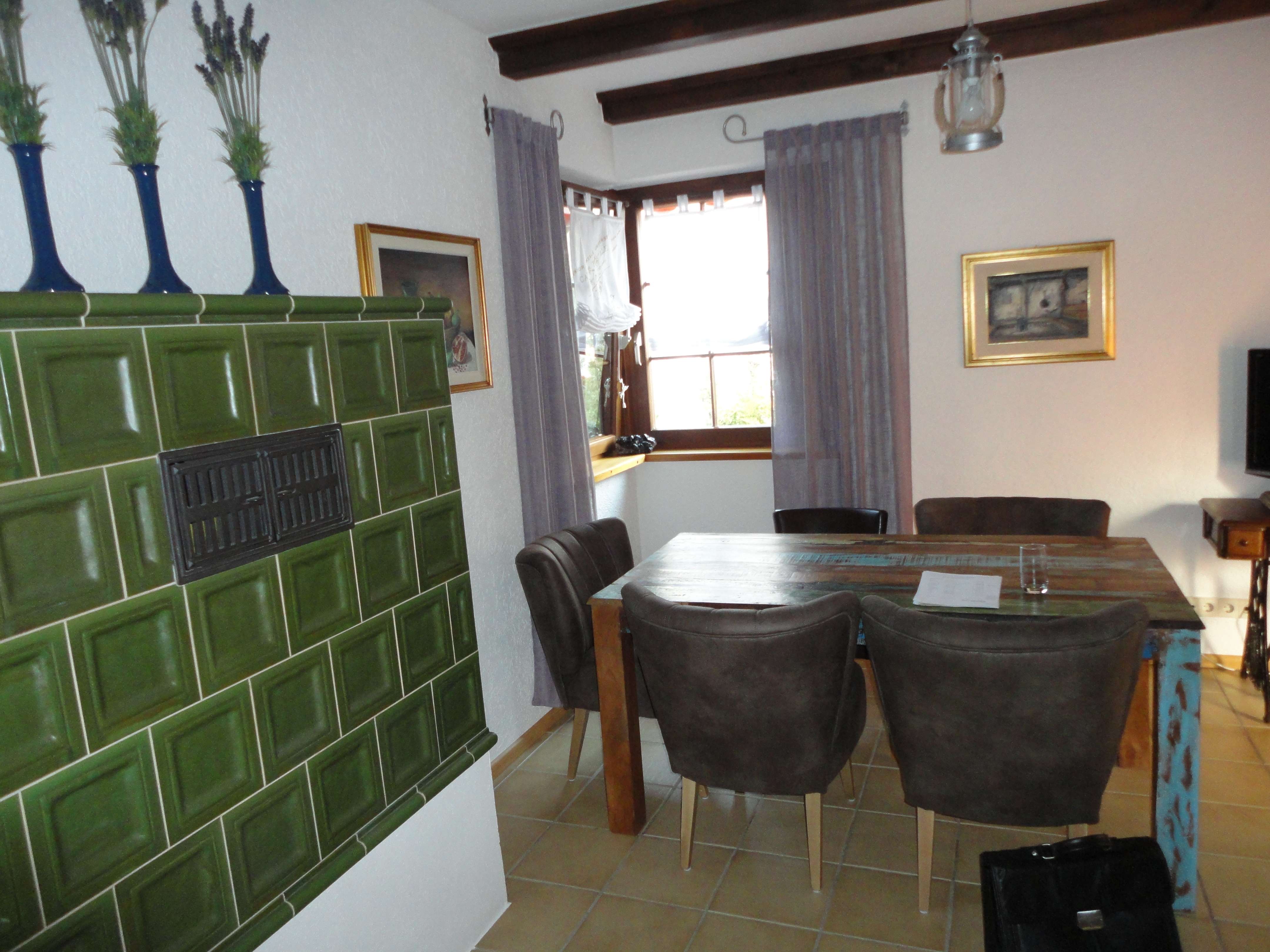 Immobilie in Herbolzheim - Großzügiges Einfamilienhaus Herbolzheim Wagenstadt mit Einliegerwohnung und Doppelgarage - Bild 3