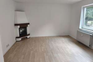große 4 Zimmer Maisonette Wohnung