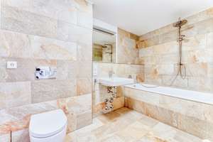 Property thumbnail 7