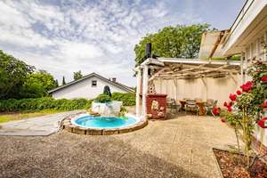Zweifamilienhaus mit traumhaftem Garten in guter Lage von Müllheim – Die vollständige Adresse der Immobilie erhältst du vom Anbieter., 79379 Müllheim – Vorschaubild 34