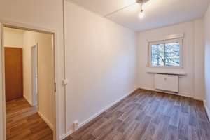 3-Zimmer-Wohnung mit Renovierung - Sie sind ab Stunde 0 dabei! – Herzogswalder Straße 5, 1169 Gorbitz-Ost, Dresden – Vorschaubild 8