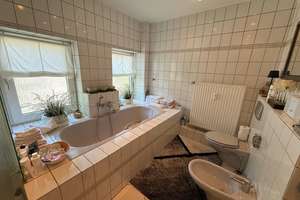 Platz zum Entfalten: 120 m² Wohnung in Düsseldorf-Eller – Zeppelinstraße 24, 40231 Eller, Düsseldorf – Vorschaubild 9