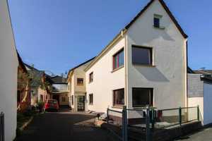 Platz für Ideen: 9-Zi-Einfamilienhaus mit Charme – Innenhof, Garage & Stellplatz in St. Augustin – Rhein-Sieg-Kreis – Vorschaubild 1