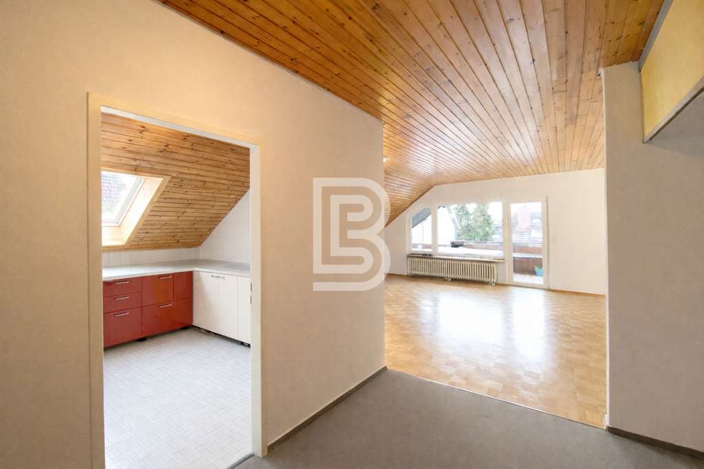 Immobilie in Gundelfingen - Ruhige Dachgeschosswohnung - 
2 Zimmer mit großem Westbalkon - Bild 2