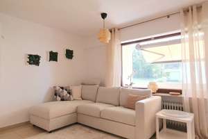 Helle, ansprechende 1,5-Raum-Wohnung in Reutlingen-72766 möbliert, mit Schwimmbad und Sauna  – Die vollständige Adresse der Immobilie erhältst du vom Anbieter., 72766 Reutlingen-Mitte, Reutlingen – Vorschaubild 1