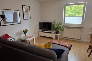 Schöne helle Wohnung in Düsseldorf-Holthausen, 2 Zimmer, Echtholzparkett, Stellplatz möglich – Meyerhofstr. 1, 40589 Holthausen, Düsseldorf – Vorschaubild 5