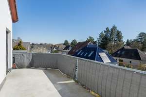Sonne rein, Alltag raus – modernes Dachgeschoss mit großzügiger Südterrasse! – Die vollständige Adresse der Immobilie erhältst du vom Anbieter., 12279 Marienfelde, Berlin – Vorschaubild 12